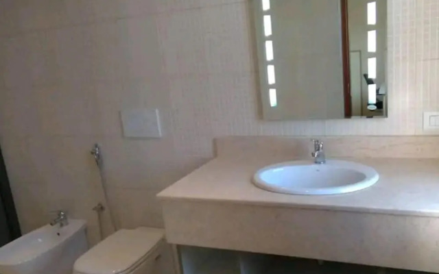 Kora Hotel Suites