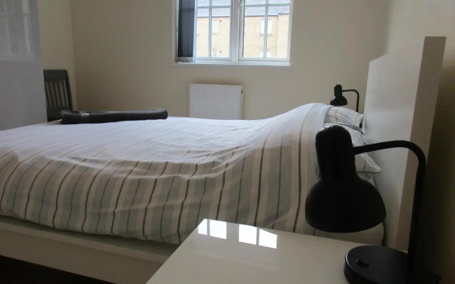 20 Nightingale Gardens, Coton Park, Rugby CV23 0WT