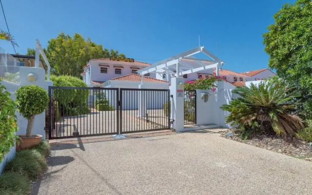 Villa Aqua