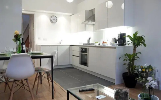 Caledonian Road Apartments