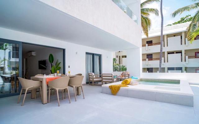 Luxury 3 bedroom apartment at the beach