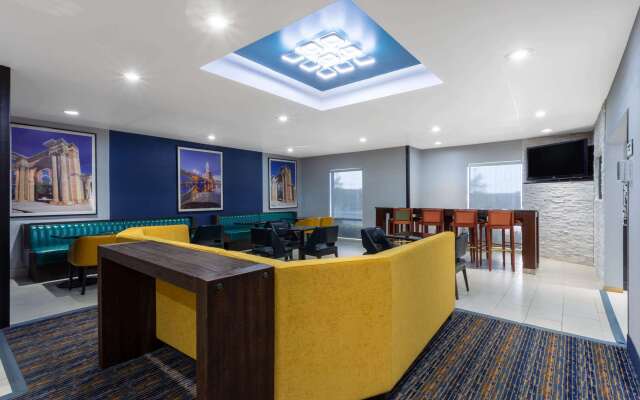 La Quinta Inn & Suites by Wyndham Columbus West - Hilliard