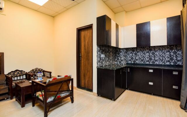 OYO Flagship 757 Blite Golf course road