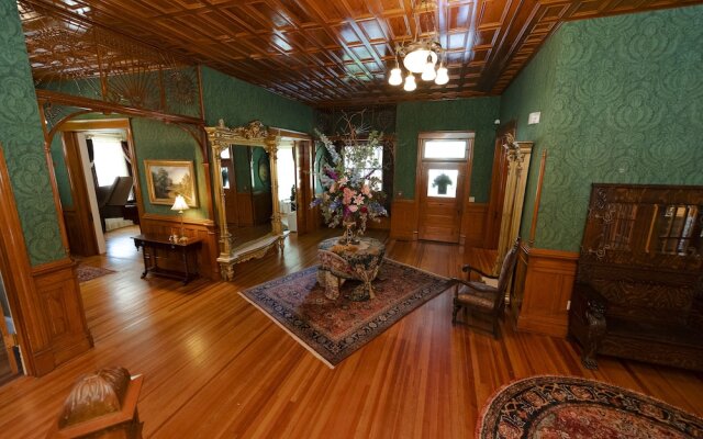 Captain Henderson House