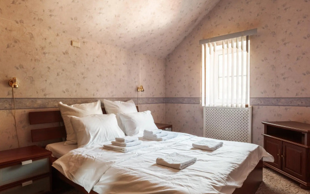 Дом Звезда 2000