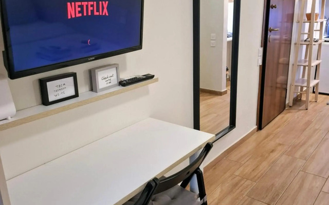 Studio Posh with garden in Kolonaki