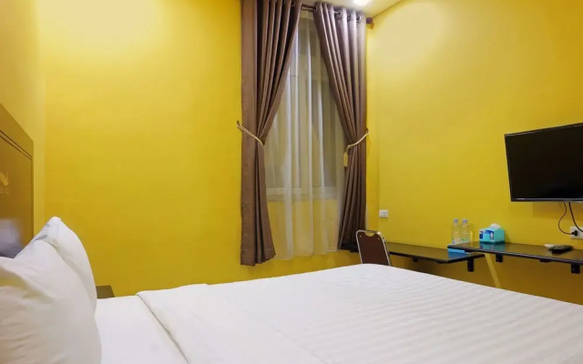 Hotel AERO