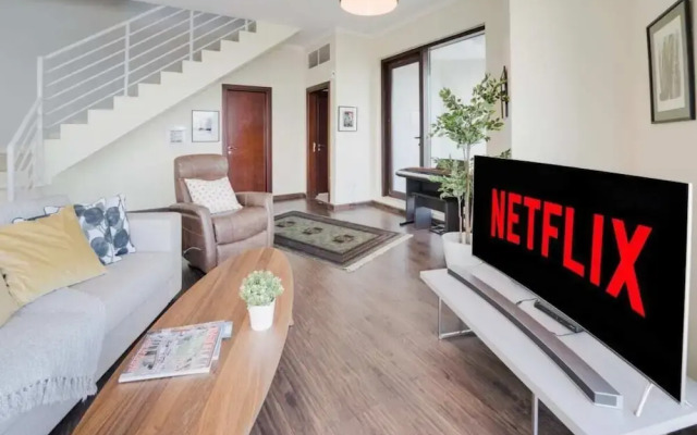 Artsy Duplex Penthouse Best View of All Dubai!