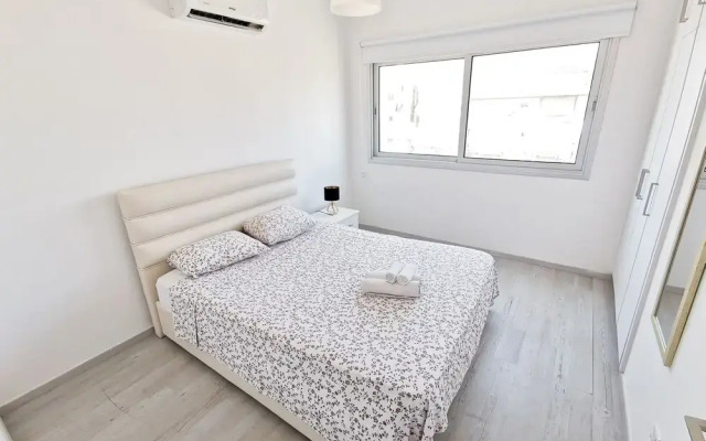 Mackenzie Seaview Paradise