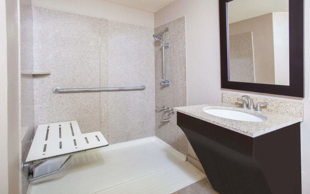 Wyndham Garden Lafayette