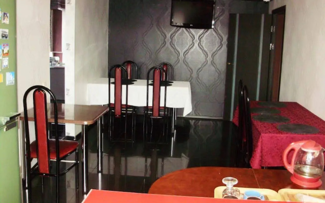 Black Belt Hotel (Hostel)