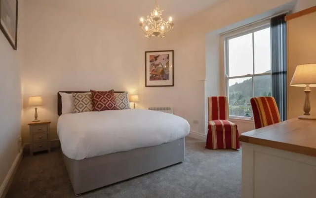 Charming 1BR - Town Centre-parking-stunning Views