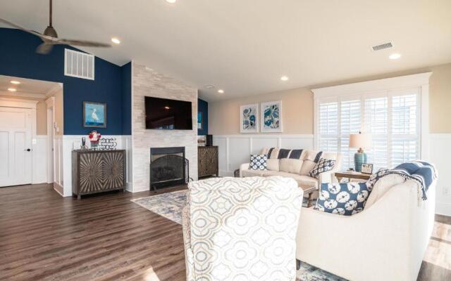 Long Call by Oak Island Accommodations