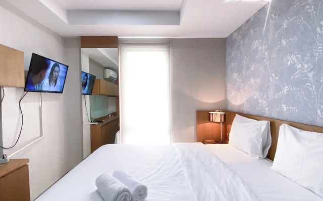 Good And Comfy Studio At Azalea Suites Apartment