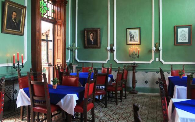 Hotel Real Toledo by Kavia