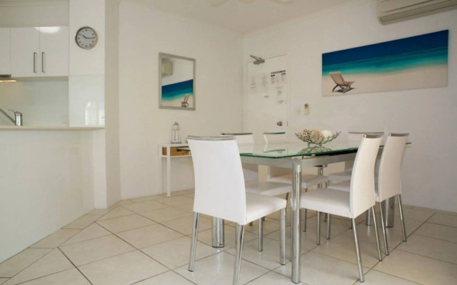 Sanctuary Lake Apartments