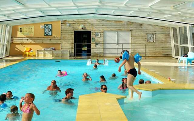 Comfortable Mobile Home With Veranda in Charming Normandy