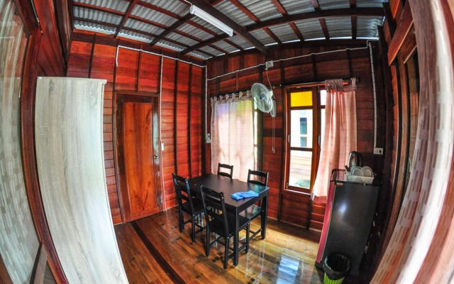 Phangpring Beach Resort – Lobby – Tha Sala