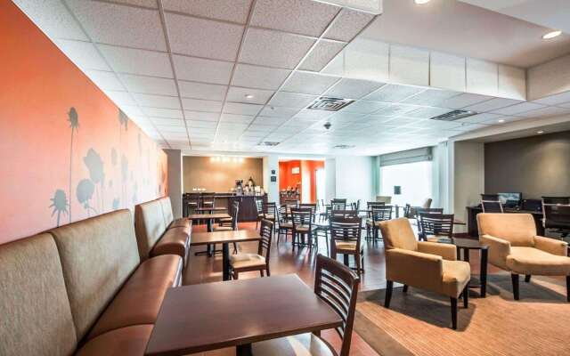 Sleep Inn & Suites Hennessey