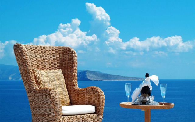 Onar Suites & Villas