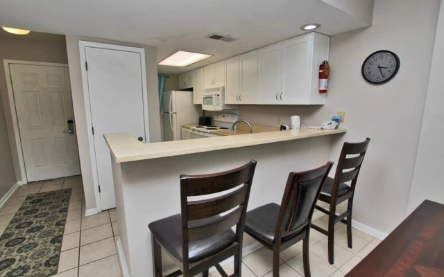 Whaler by Youngs Suncoast