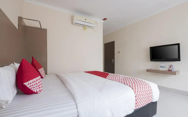OYO 317 New Legend Hotel