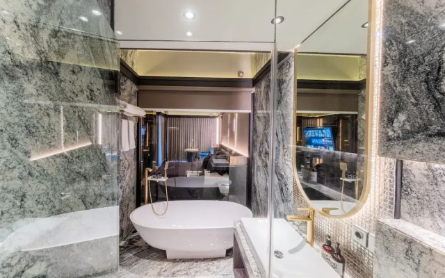 The All-Suite Pentacity Hotel Balikpapan