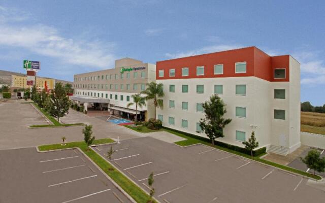 Holiday Inn Express Hotel & Suites Irapuato