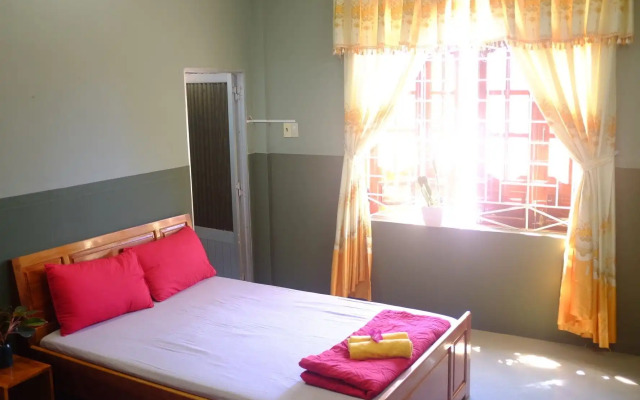 Trai Hoa Vang Homestay - Hostel