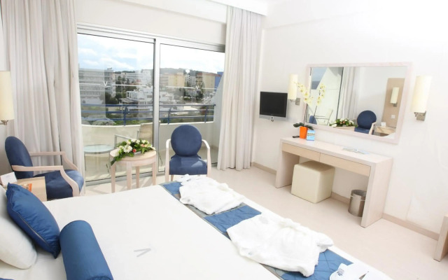 Vrissiana Boutique Beach Hotel