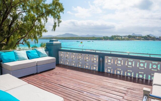 Ile Des Deux Cocos (LUX* Resorts & Hotels)