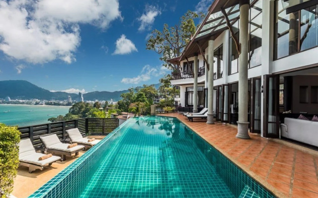 Grand Sea View 5BR Villa Sukadara Patong