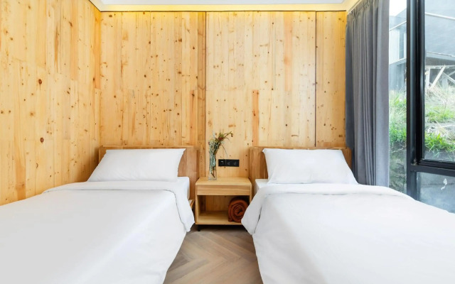 ARTOTEL Cabin Bromo