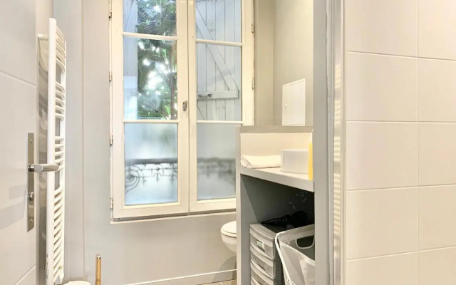 Large studio quiet & luminous Near GEM & station #G4