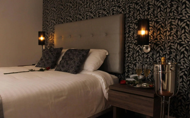 IFE Boutique Hotel