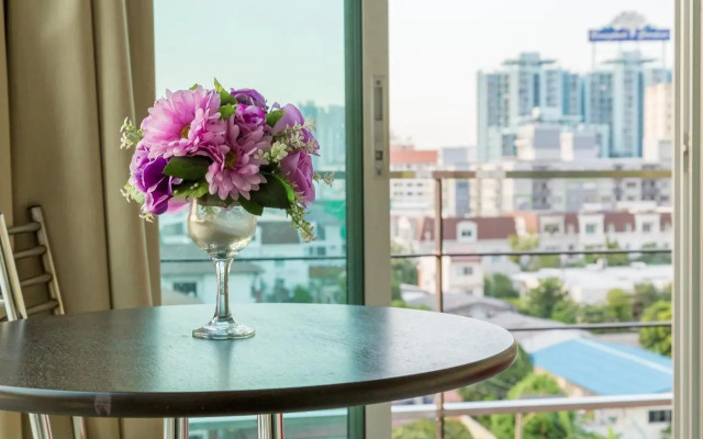 Right Place Sathorn