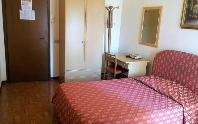 Hotel St. Louis