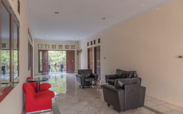 OYO 1221 Exclusive 48 Syariah