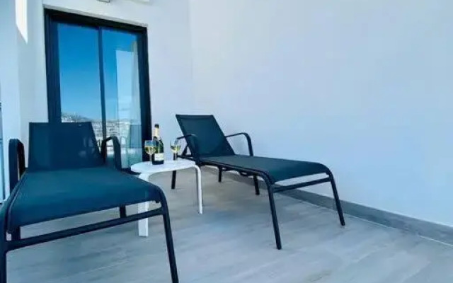 Royal Palm 22 Luxurious 3 Bedroom Penthouse