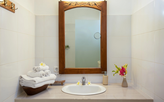 Alam Anda Ocean Front Resort & Spa