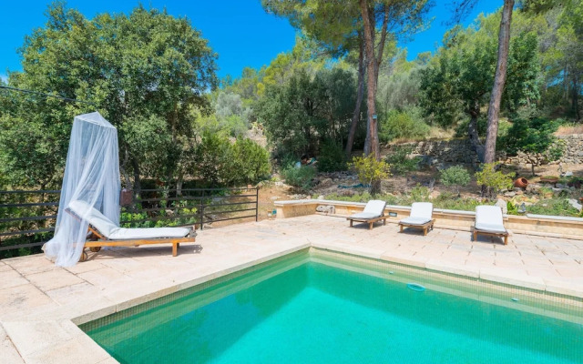 Es Pinar in Alar With 4 Bedrooms and 4 Bathrooms