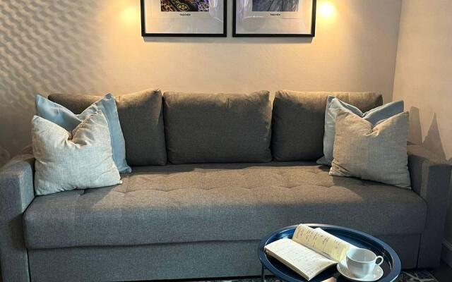 SunSet (СанСет) на улице Героя Советского Союза Аристархова