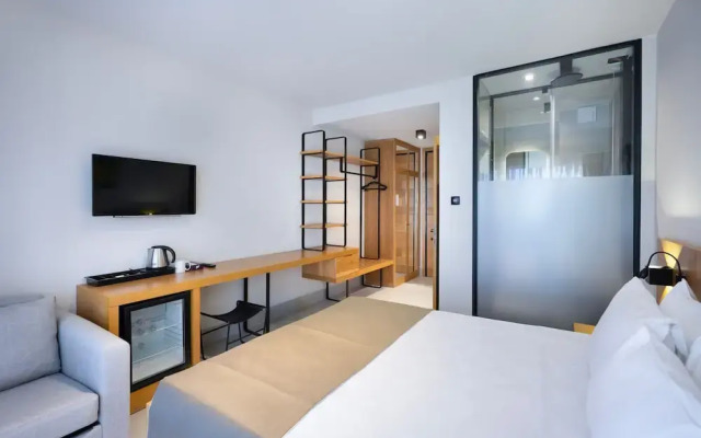 Lei Hotel