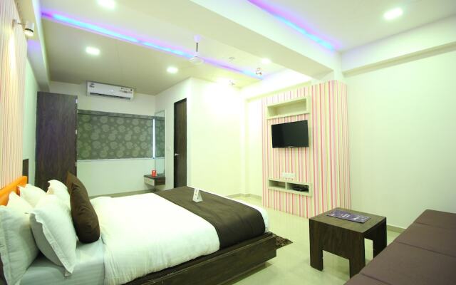 OYO 9238 Hotel Meet Palace