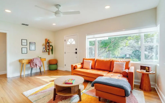 Mid-century Lakeland Home w/ Game Room!