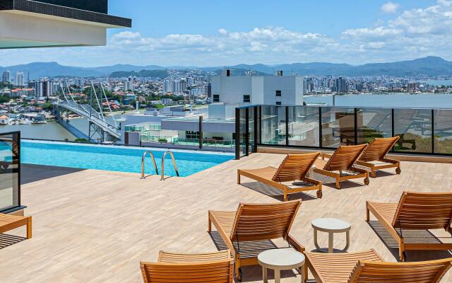 Vista mar em condomínio com foodhall Toptower#CA51