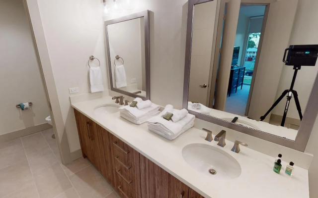 Westgate Luxury Condominiums