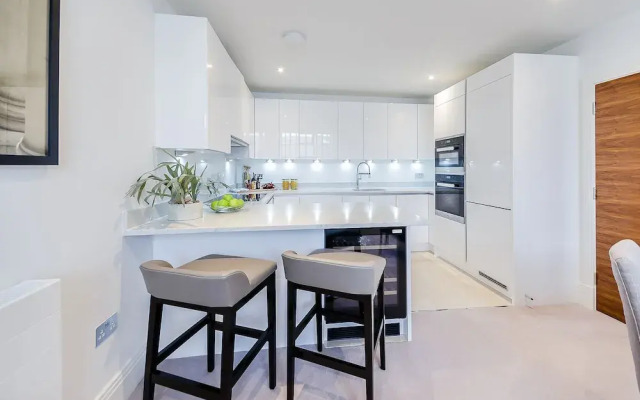 Palace Wharf Apartments