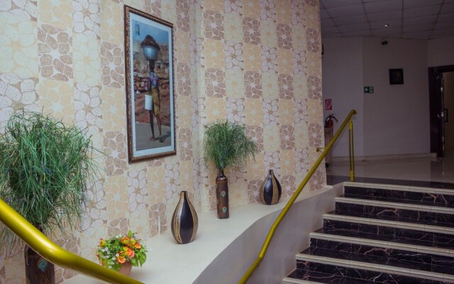 Crismon Hotel