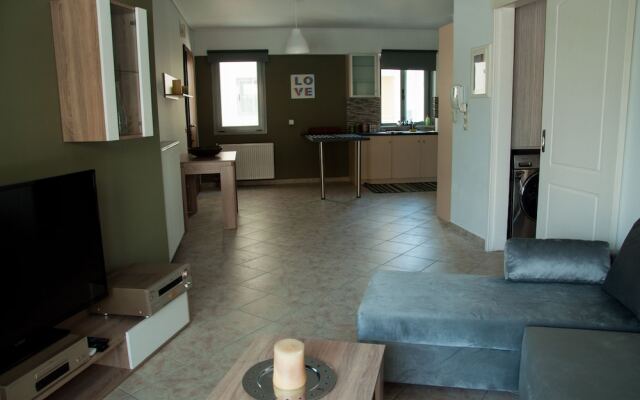 Cozy Flat near Athens City Center